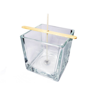 Dřevěné tyčinky, držák knotu