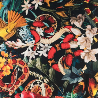 Látka viskóza twill černá hladká hadí vzor 0,5m