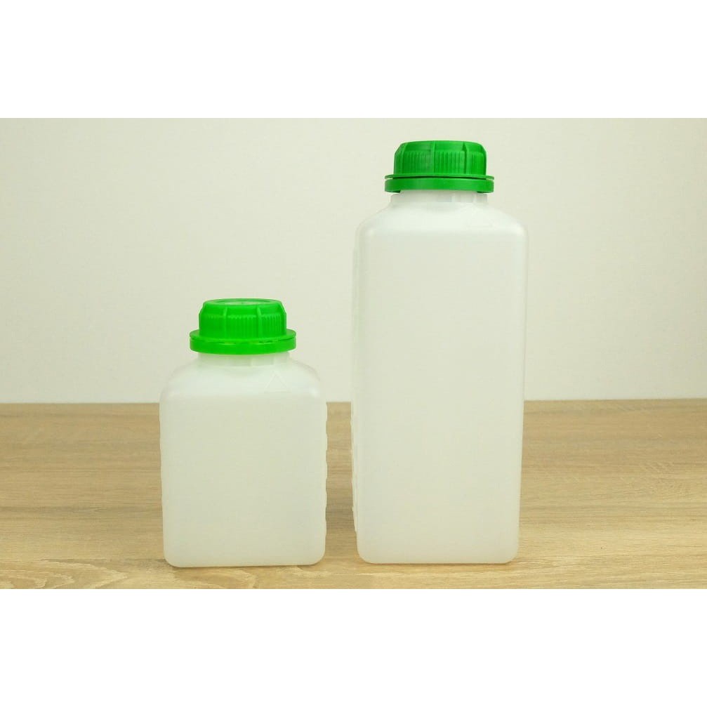 Plastová láhev se zeleným víčkem 500 ml 136x90 mm megamix.shop