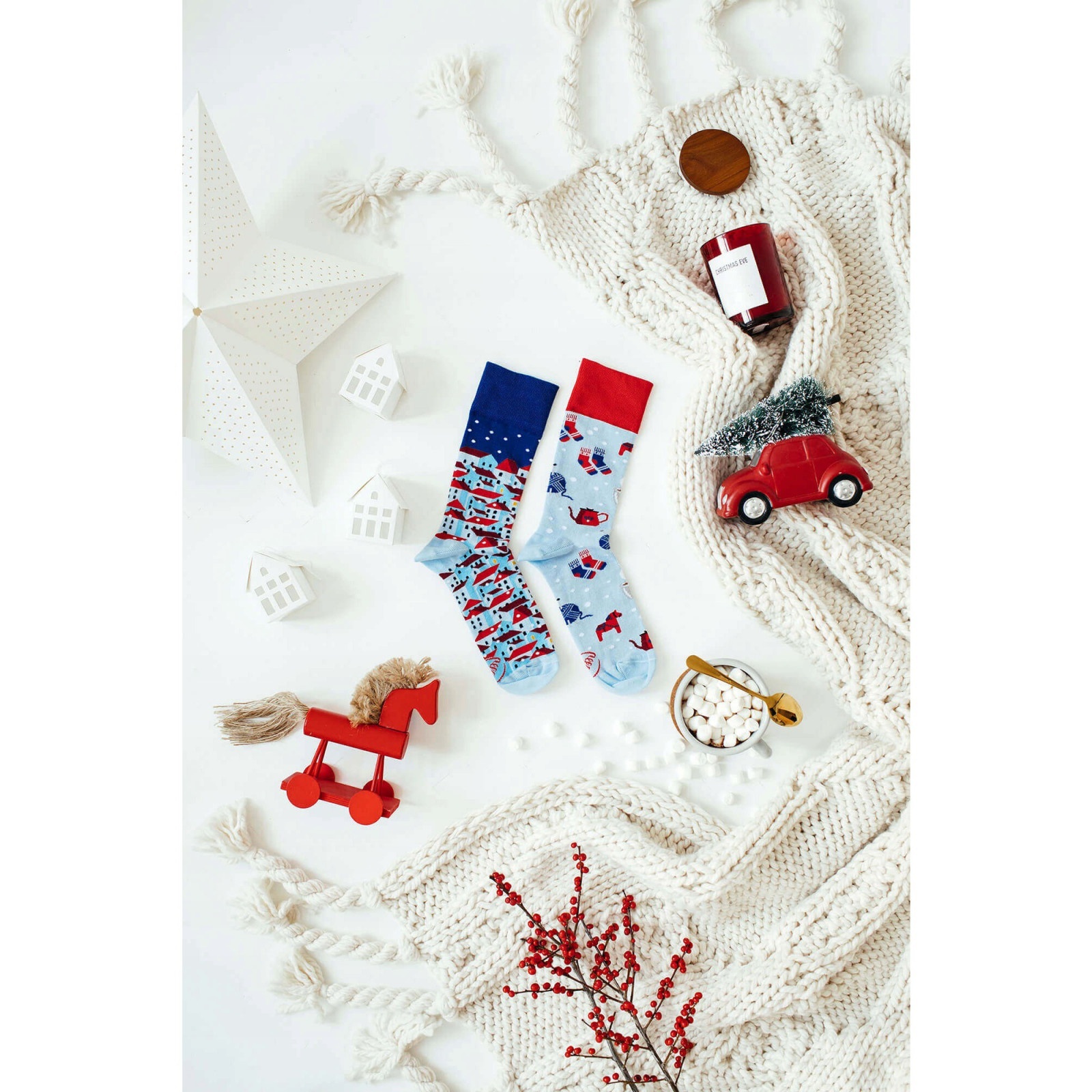Barevné ponožky HYGGE zima městečko sníh 35-38 megamix.shop